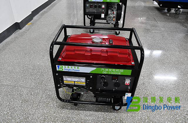 8KW開(kāi)架式汽油發(fā)電機(jī)組4